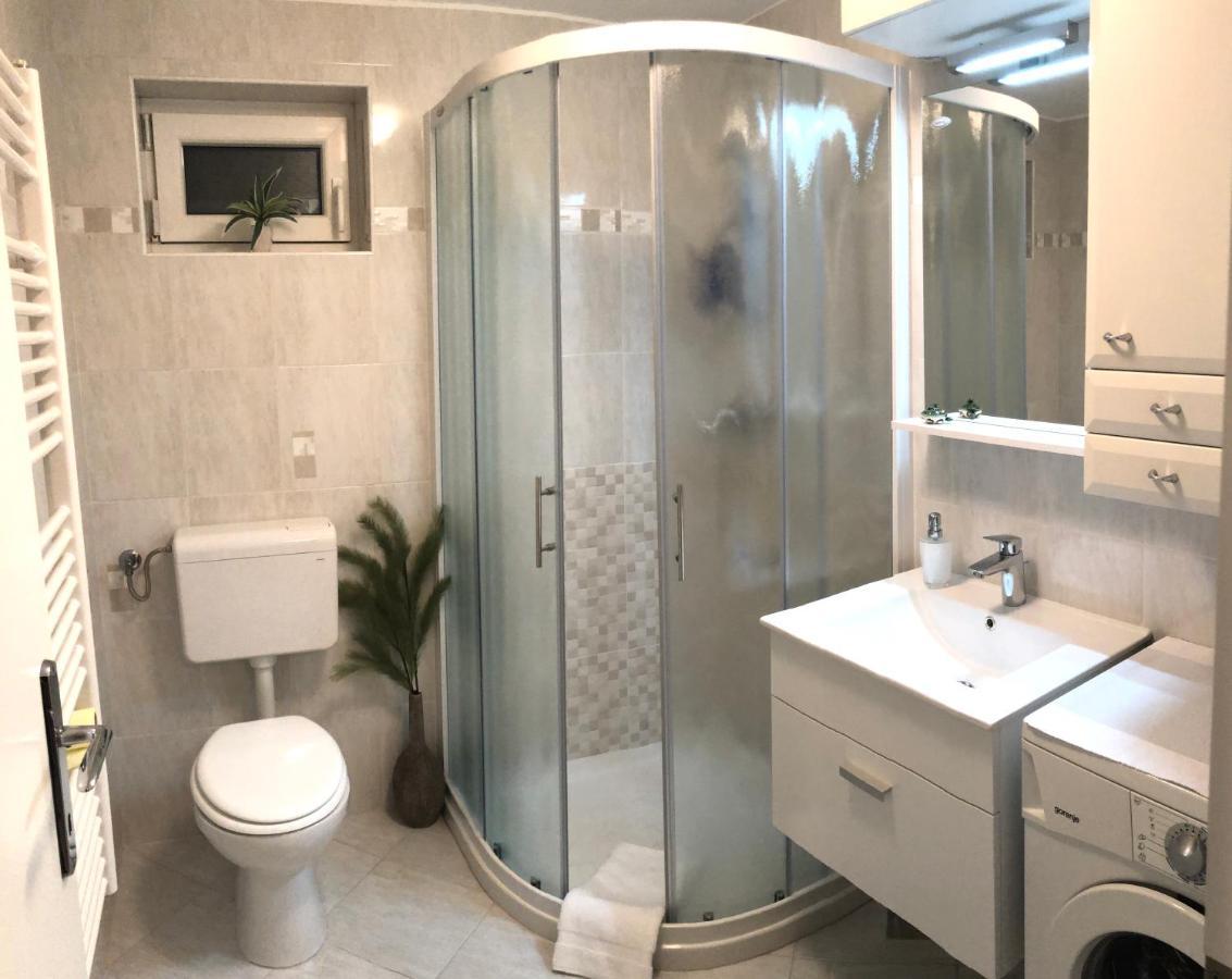 Luxury Studio Apartments Lubiana Esterno foto
