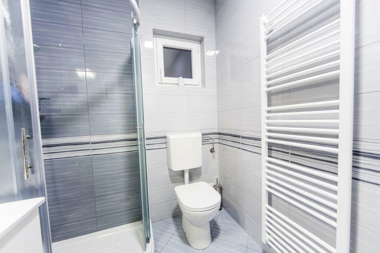 Luxury Studio Apartments Lubiana Esterno foto